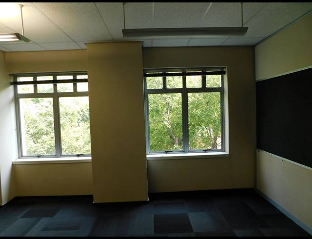 1,020M² OFFICE TO LET IN ILLOVO